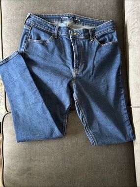 Old Navy Women’s Medium Blue Super Skinny Jeans